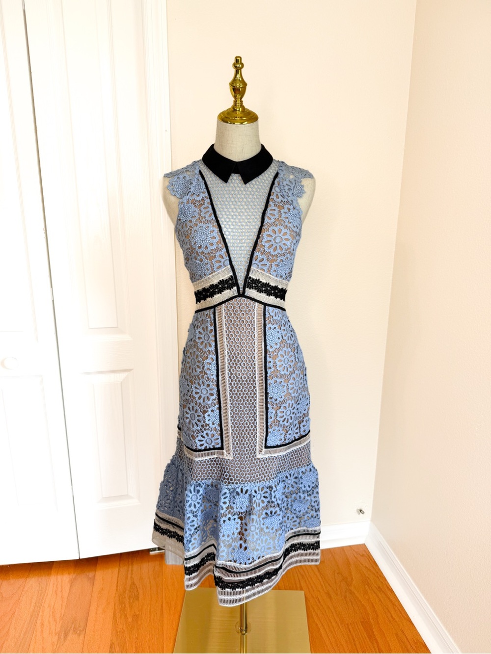 Self-Portrait Blue Floral Lace Midi Dress US 2 NWT - Picture 2 of 13